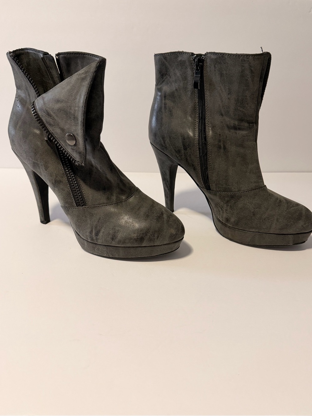 2 Lips Too Gray Fold-Over High-Heel Ankle Boots